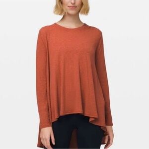 Women's Lululemon Dare to Drape Long Sleeve Flowy Top.
